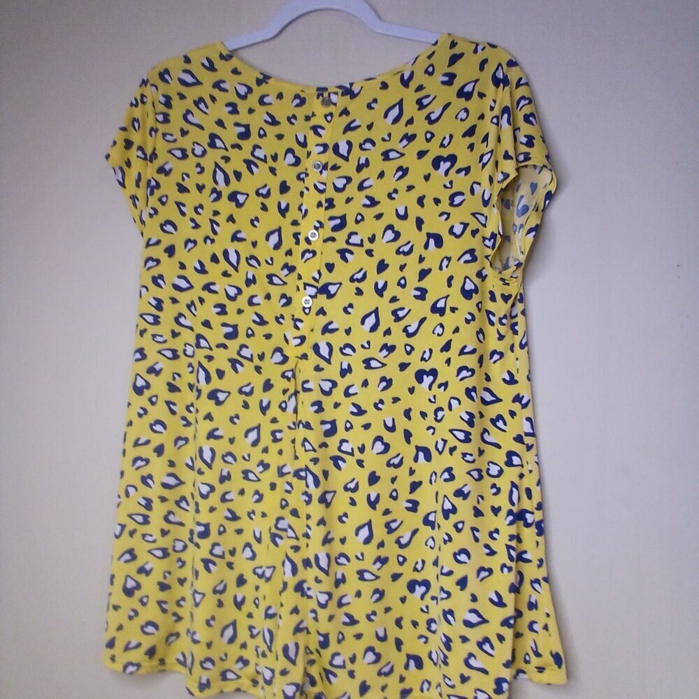 N Touch Blouse M Lot of 3 Short Sleeve Soft Stretch Pattern Yellow Red Green - Picture 10 of 12